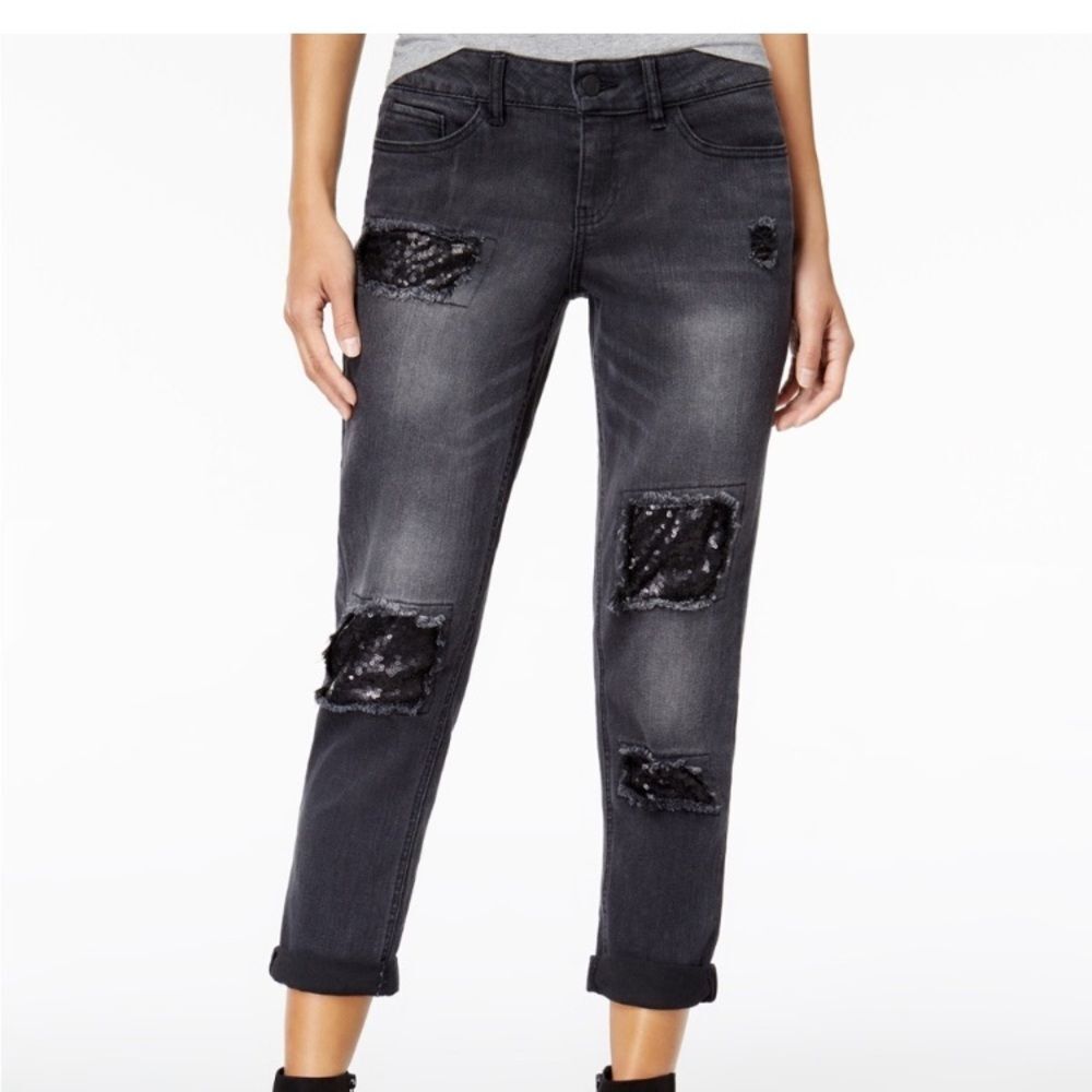 Juniors | Juniors Jeans Dollhouse Black distressed Sequin Patch Jeans NWT size 3